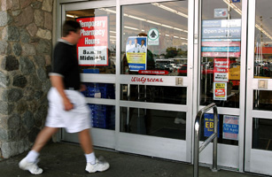 Walgreen Pharmacists Enter Second Week Of Strike