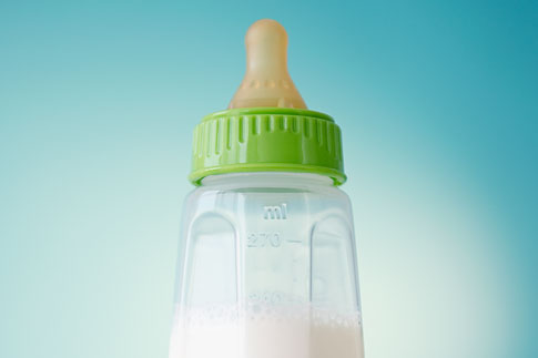 giving newborn formula and breastmilk