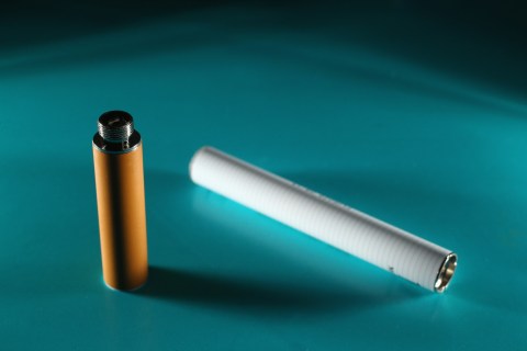 Tobacco-Free Electronic Cigarettes To Be Licensed As A Medicine